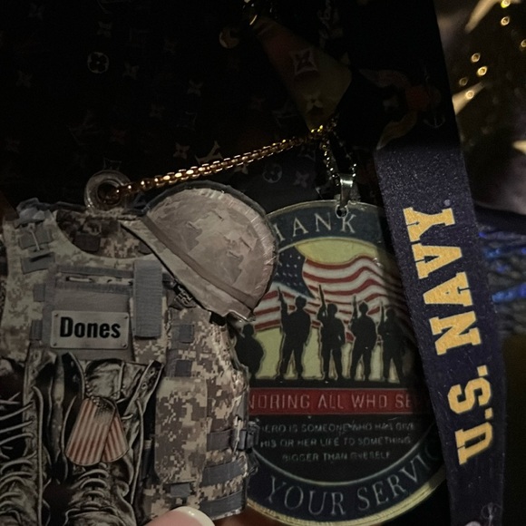 O MY GOSH!!…7/10/..I’m officially a live Hosttttt🥳🥳❌❌ - Picture 5 of 17